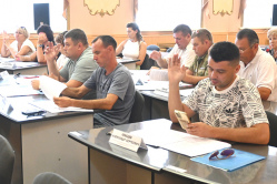 Вольские депутаты отпустили Регину Юдину в чиновники