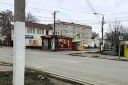 Новый въезд в Вольскую больницу может привести к авариям и заторам