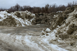 Жители Вольска боятся потопа от вывезенного с улиц снега