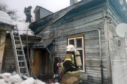 В Вольске от газовой колонки загорелись стена на кухне и потолок
