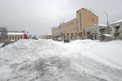 Центральную площадь Вольска сравнили с заснеженной тундрой