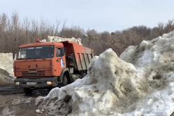 В Вольске подтопило сараи после вывоза снега в частный сектор