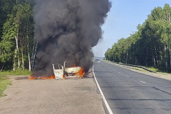 На трассе в Вольском районе сгорела «Газель» с грузом