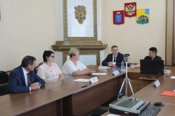 Избрание нового главы Вольского района перенесли