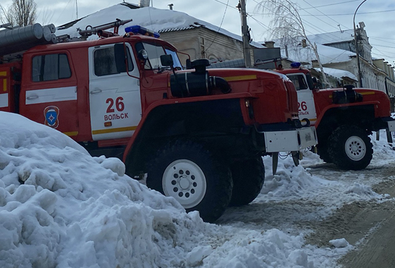 Пожарные 7 часов тушили казарму Вольского тылового института