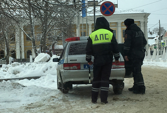 Водитель отсидел 10 суток за пьяную езду и попался повторно