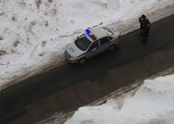 В Вольске полицейский и адвокат попались на взятке