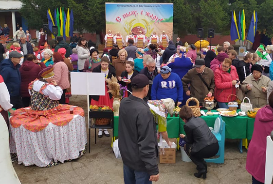 В селе под Вольском прошел первый фестиваль хлеба