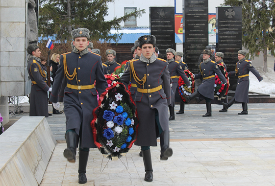 В Вольске считают 23 февраля «серьезным поводом» собраться вместе