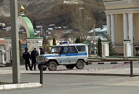 Вольские полицейские на Пасху задержали грабителя