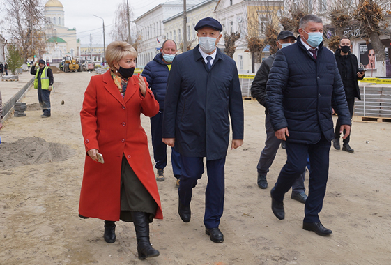 Радаев сравнил пешеходную улицу в Вольске с проспектом Кирова