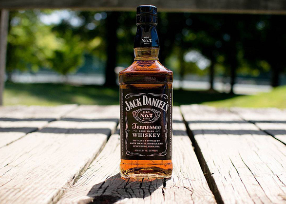 Вахтовик впервые попробовал «Jack Daniel’s» и совершил самоубийство