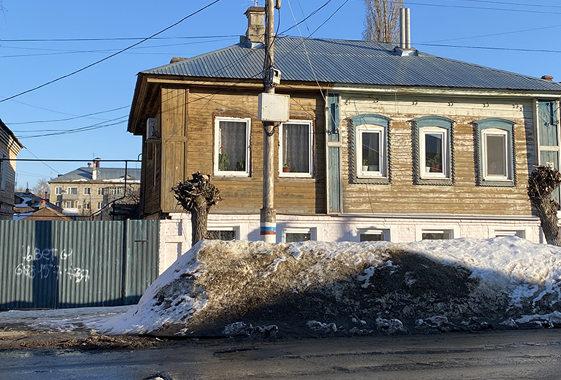 «Саратовэнерго» выставило огромные долги за ОДН многодетной матери