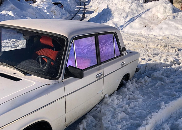 В Вольске массово буксуют автомобили