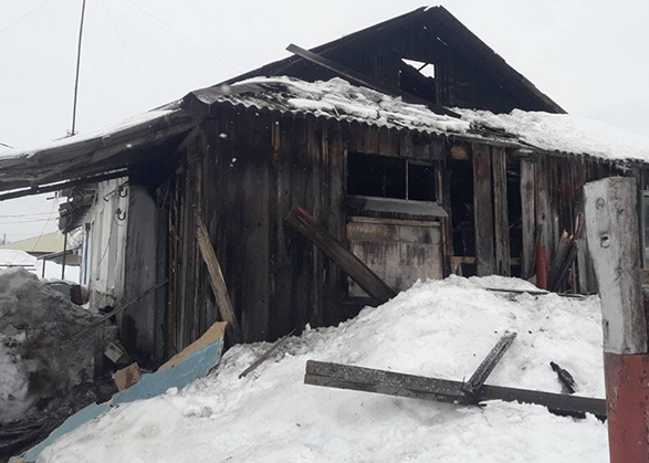 На пожаре под Вольском спасли 73-летнюю женщину