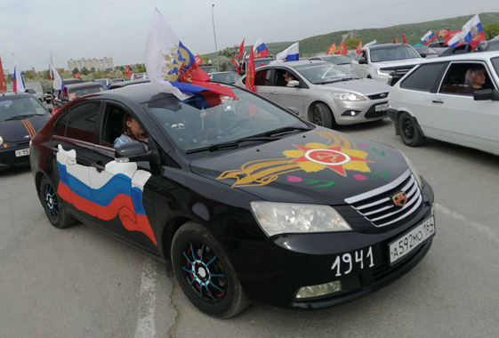 В Вольске народный автопробег оказался масштабнее официального