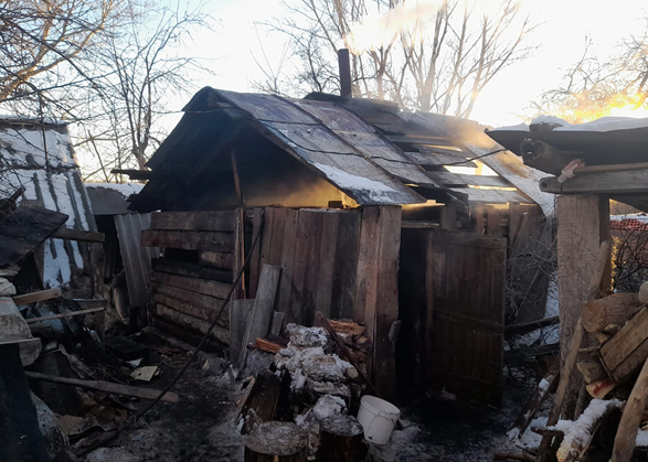 Жительница Вольска спалила баню