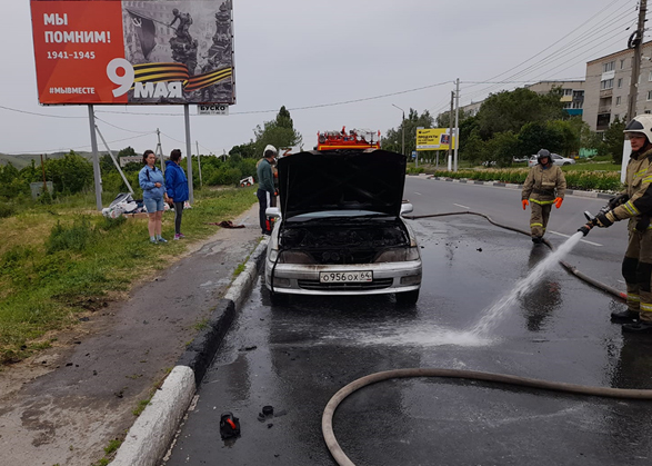 В Вольске на ходу загорелась «Тойота»