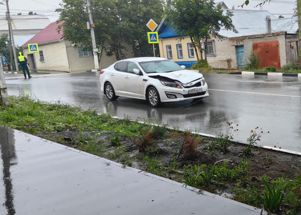 В Вольске пьяный водитель иномарки насмерть задавил пешехода