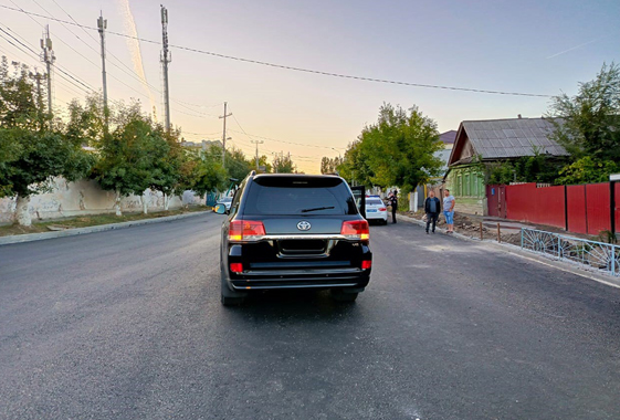 В Вольске автоледи на «Лэнд Крузере» сбила девушку