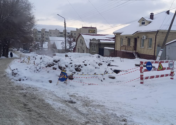 ГИБДД призвала водителей не ездить в Вольске по тротуарам