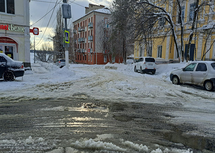 В Вольске задержали пьяного водителя на машине без колеса