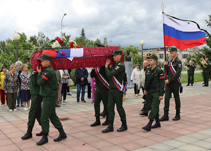 Уроженец Вольского района погиб под минометным обстрелом