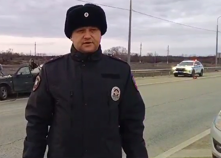 Главный гаишник Вольского района попался на взятке