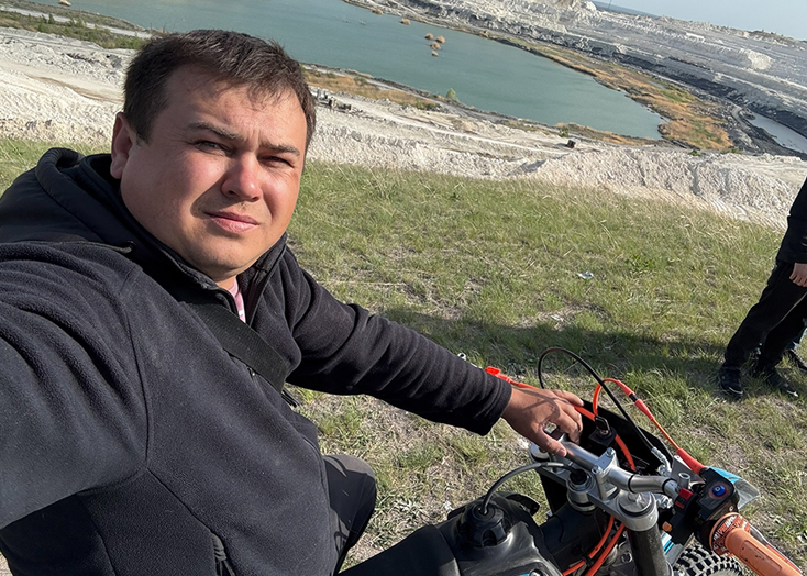В Рыбном мужчина на питбайке сломал в ДТП ногу