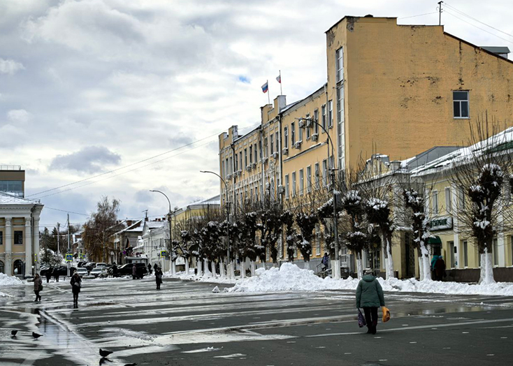 Вольская администрация отдает под гараж землю за 1800 рублей