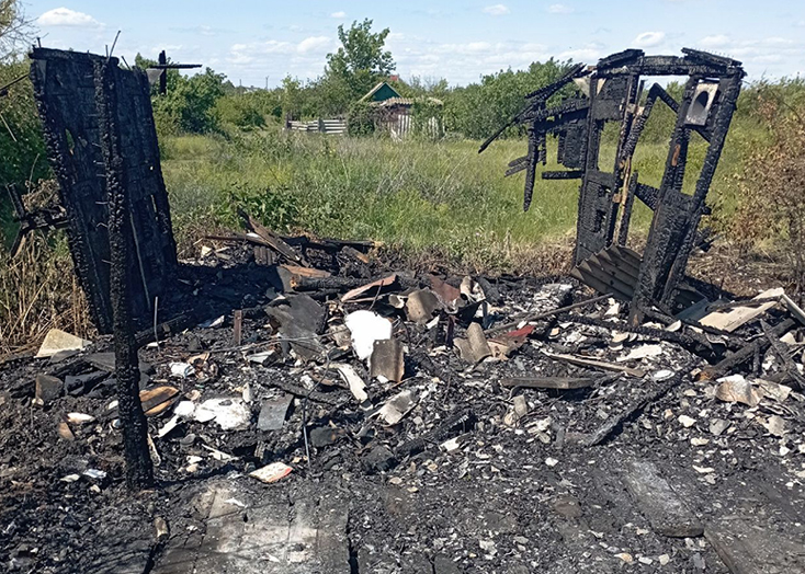 В Вольском районе произошел пожар в «Голубом небе»