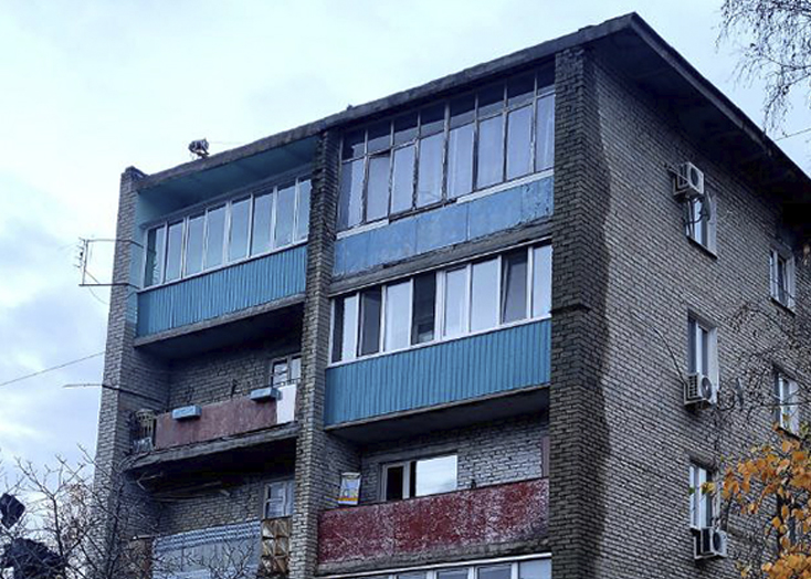 В Вольске после ремонта гастарбайтеров затапливает 5-этажный дом