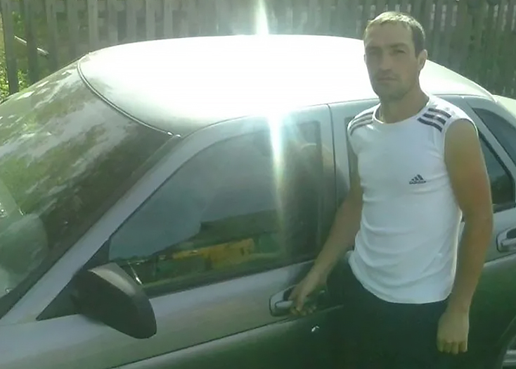 Водитель из Вольска опрокинул «Приору» и разбил голову