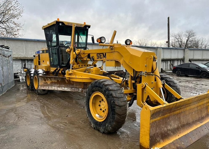 В Вольске дорожные службы перешли на круглосуточный режим