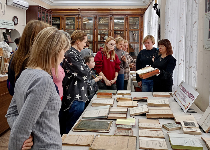 В Вольске туристам показали портал в прошлое