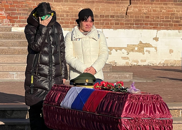 Погибшего на фронте уроженца Вольска похоронили через 13 месяцев после смерти