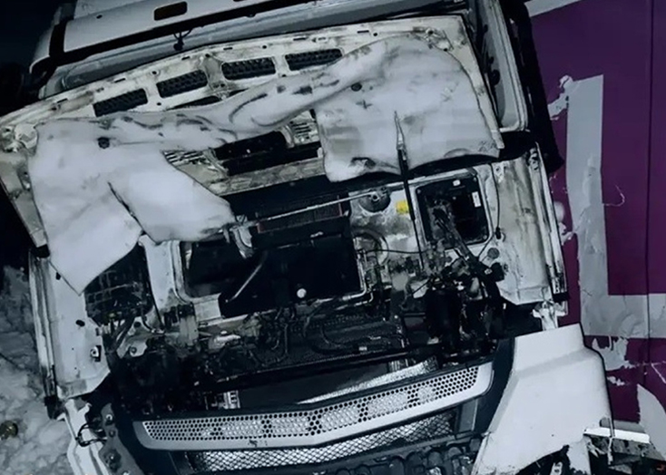 В Вольском районе в ДТП покалечился водитель грузовика Wildberries