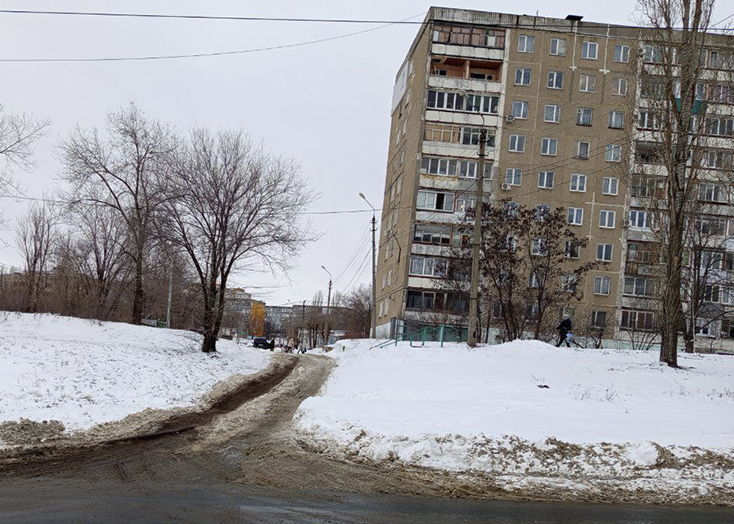 Жители недовольны состоянием Вольска после первого снегопада