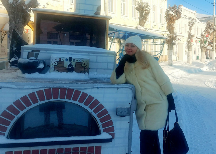 Первый канал рассказал об учительнице из Вольска, ставшей художником