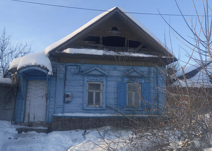 Из-за газовой печи в Вольске загорелся потолок в частном доме