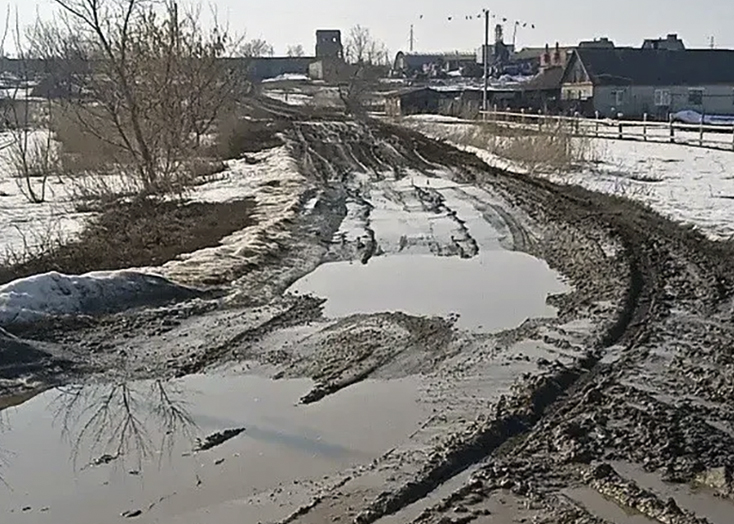 Для вывоза мусора из Вольского района предложили купить вертолет