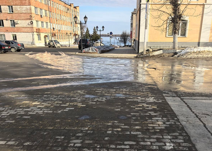 Пешеходную улицу в Вольске обесточат