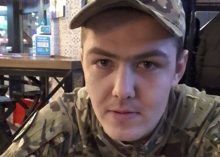 Вольский ветеран СВО разбил товарищу топором голову и автомобиль