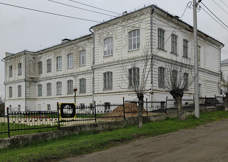 В школах Вольского района будут контролировать вес рюкзаков