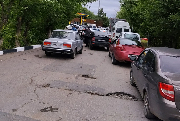 На АЗС в Вольске отпускают по 30 литров бензина