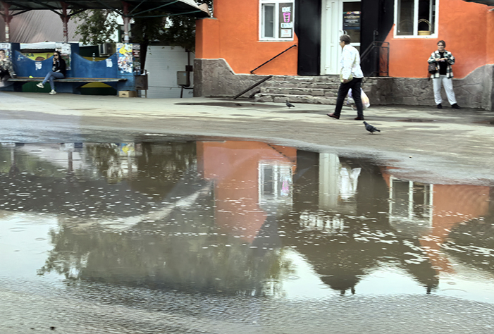 Туристов удивила аномалия в центре Вольска