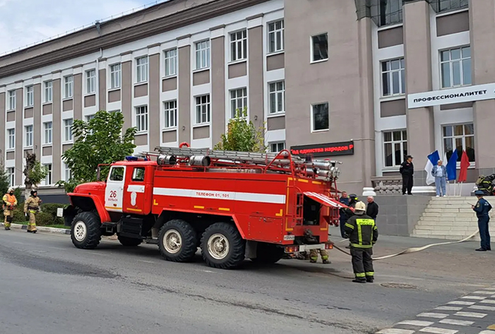 В Вольске из техникума за две минуты эвакуировали 700 человек