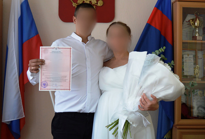 В Вольской женской колонии беременная преступница зарегистрировала брак