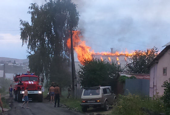 Престарелую жительницу Вольска спасли из огня