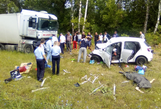 В ДТП под Вольском погибли два человека и пострадал ребенок